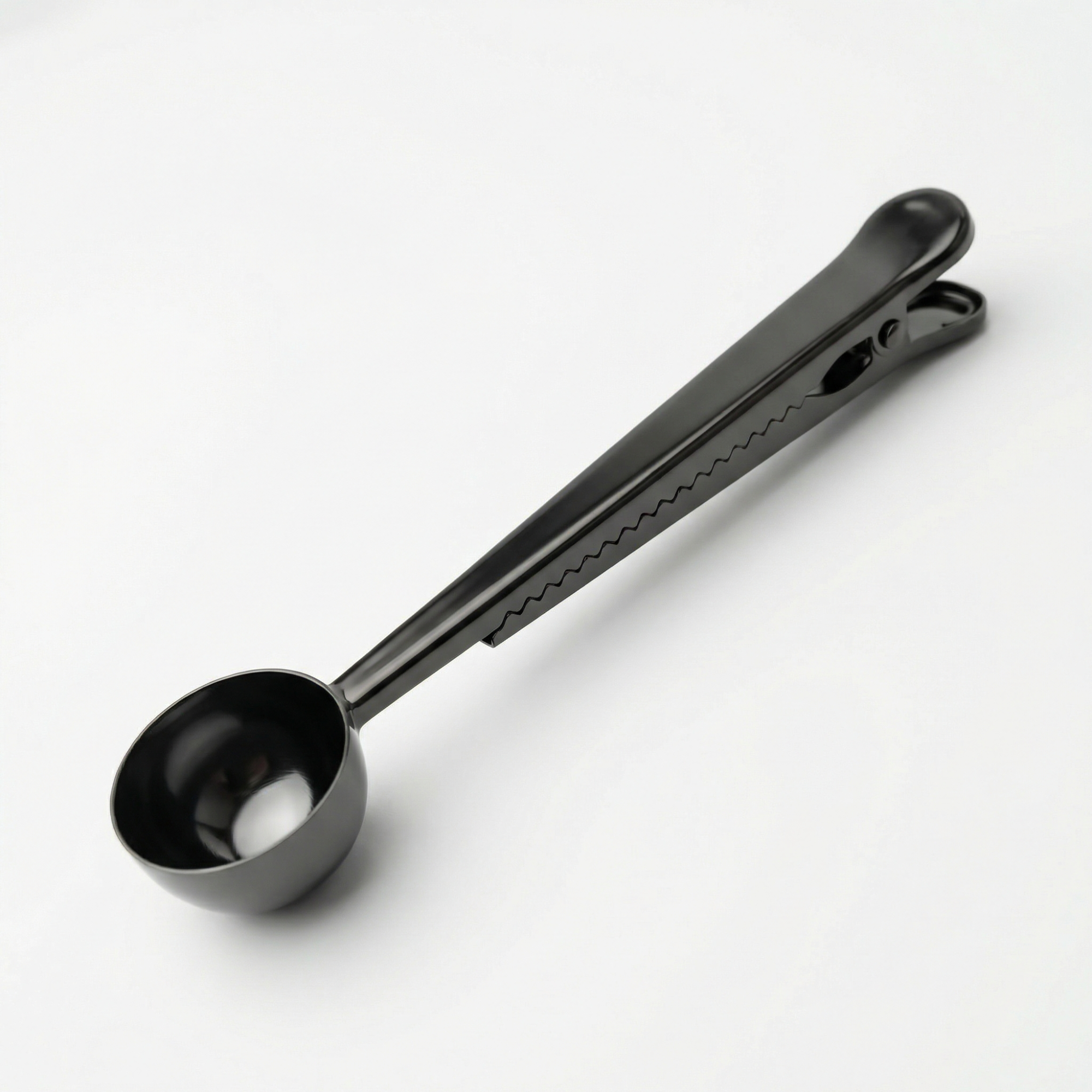 2-in-1 Stainless Steel Coffee Scoop with Bag Sealing Clip – Measuring Spoon for Coffee Storage