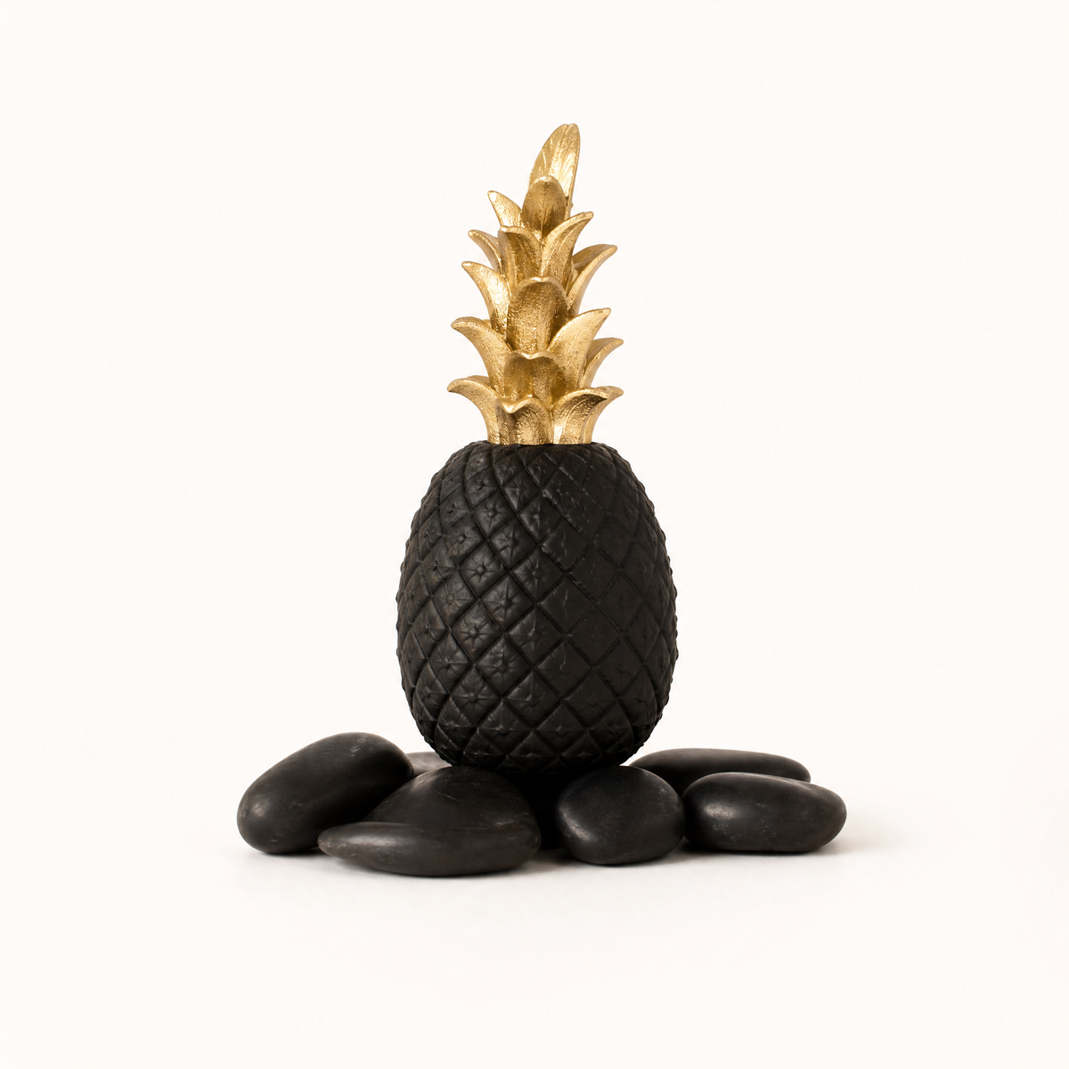 Pineapple Sculpture – Gold Crown Resin Decor for Coffee Table and Living Room