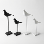 Minimalist Resin Bird Figurine – Freestanding Shelf Accent for Living Room, Bedroom & Office Desk Decor